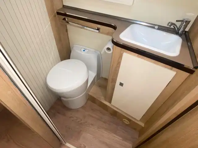 HYMER-ERIBA Future 430 T 